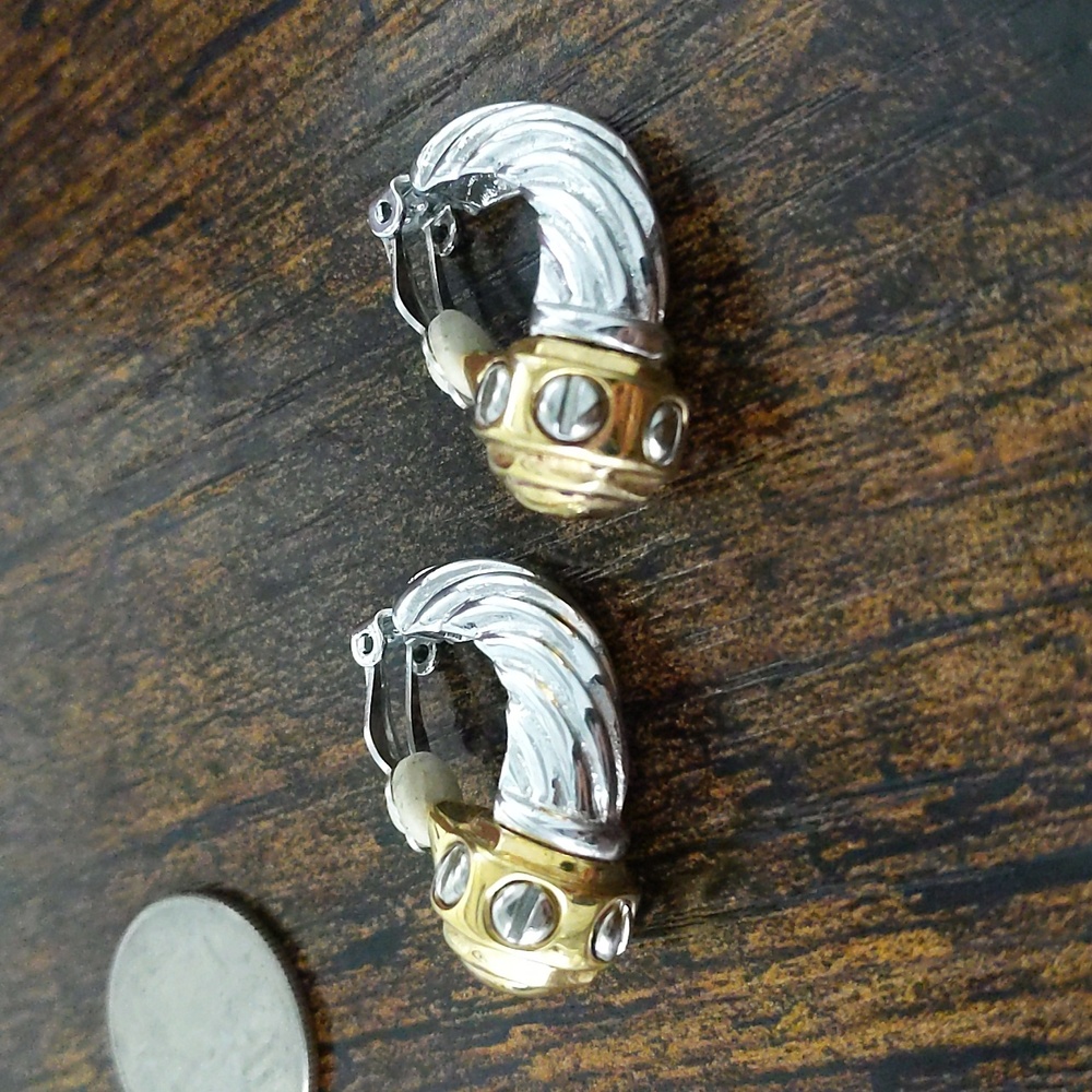 Two-tone clip-on earrings